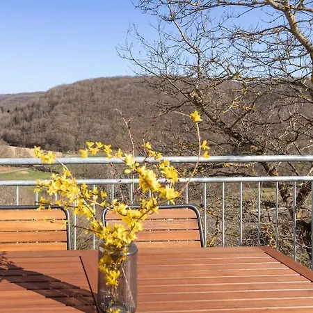 Апартаменты Wohnen Mit Weitblick-eifel Pur